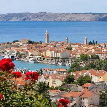 Apartment Pulic Rab Town