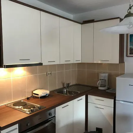 Apartment Pulic Rab Town