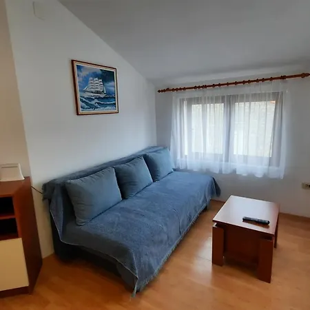Apartment Pulic *