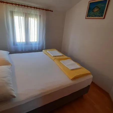 Apartment Pulic