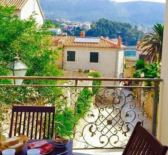 Pulic Apartman *